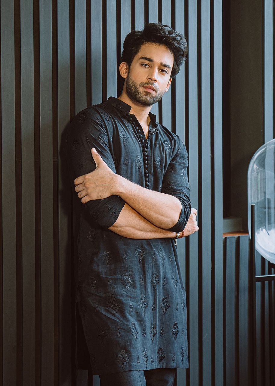 Celebrity Designer Embroidered Work Men's Kurta with Pajama