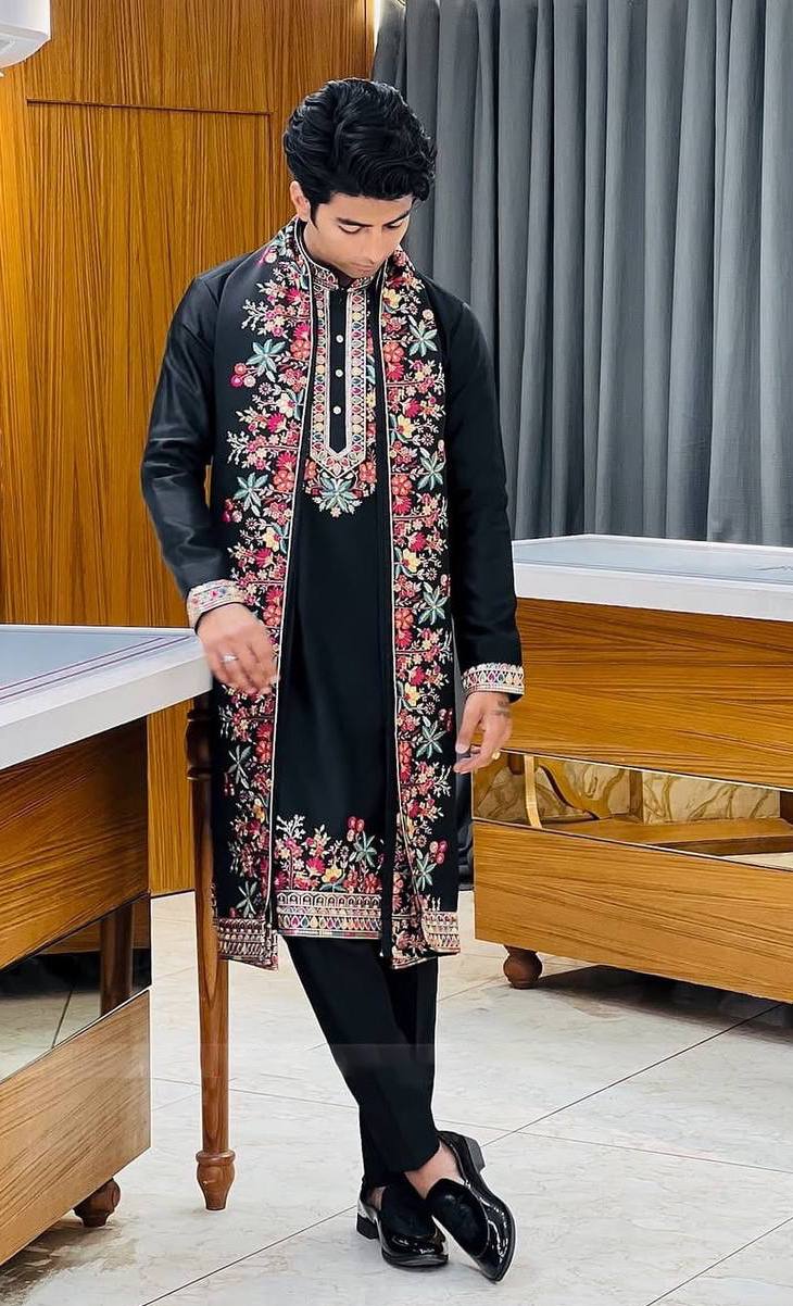 Regal BLACK Silk Kurta Set With Dupatta