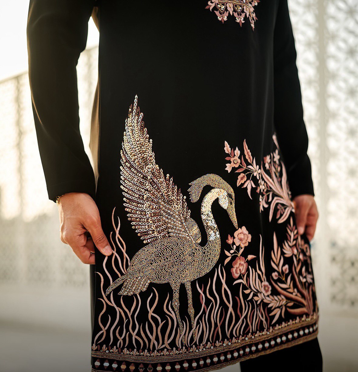 BLACK HEAVY FLAMINGO SEQUENCE EMBROIDERED KURTA WITH PAJAMA