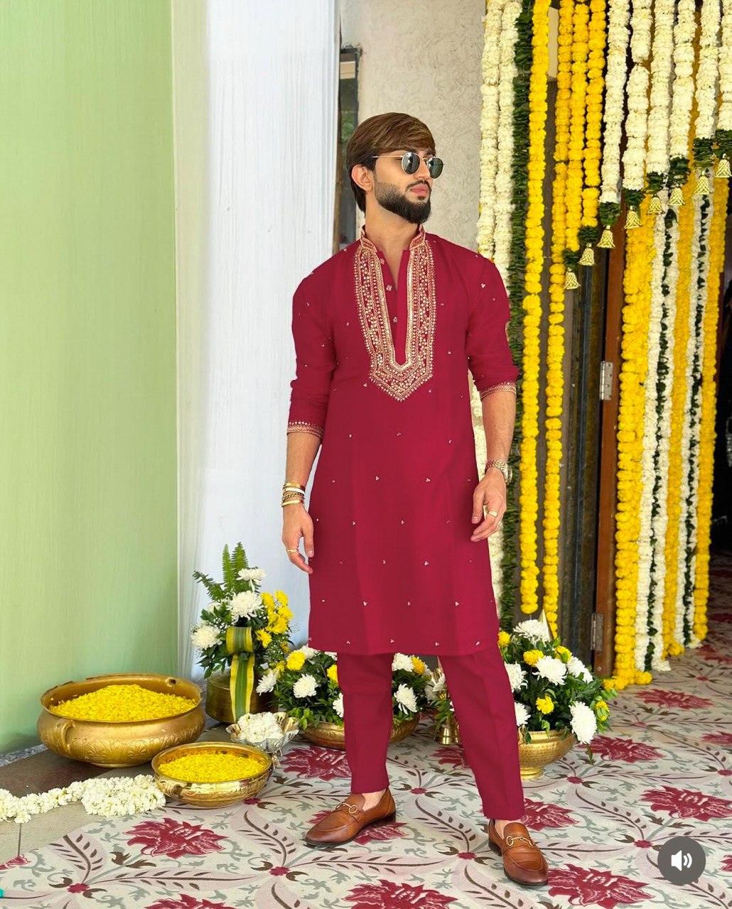 MARRON NECK SEQUENCE EMBROIDERED WORK KURTA PAJAMA SET FOR MEN'S