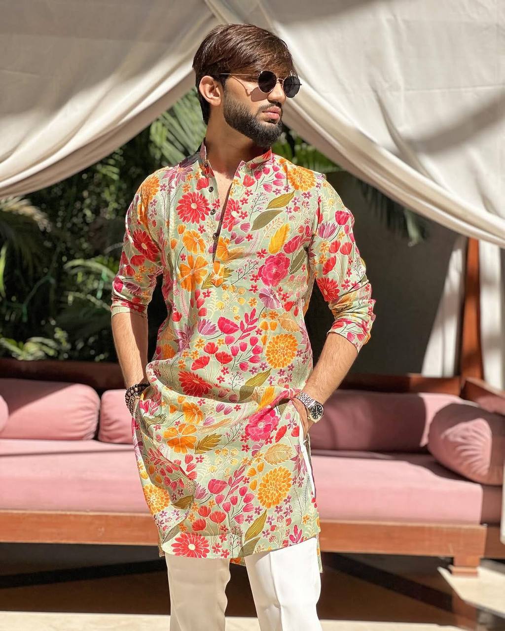 MULTI FLOWER PRINTED KURTA PAJAMA SET FOR MEN'S
