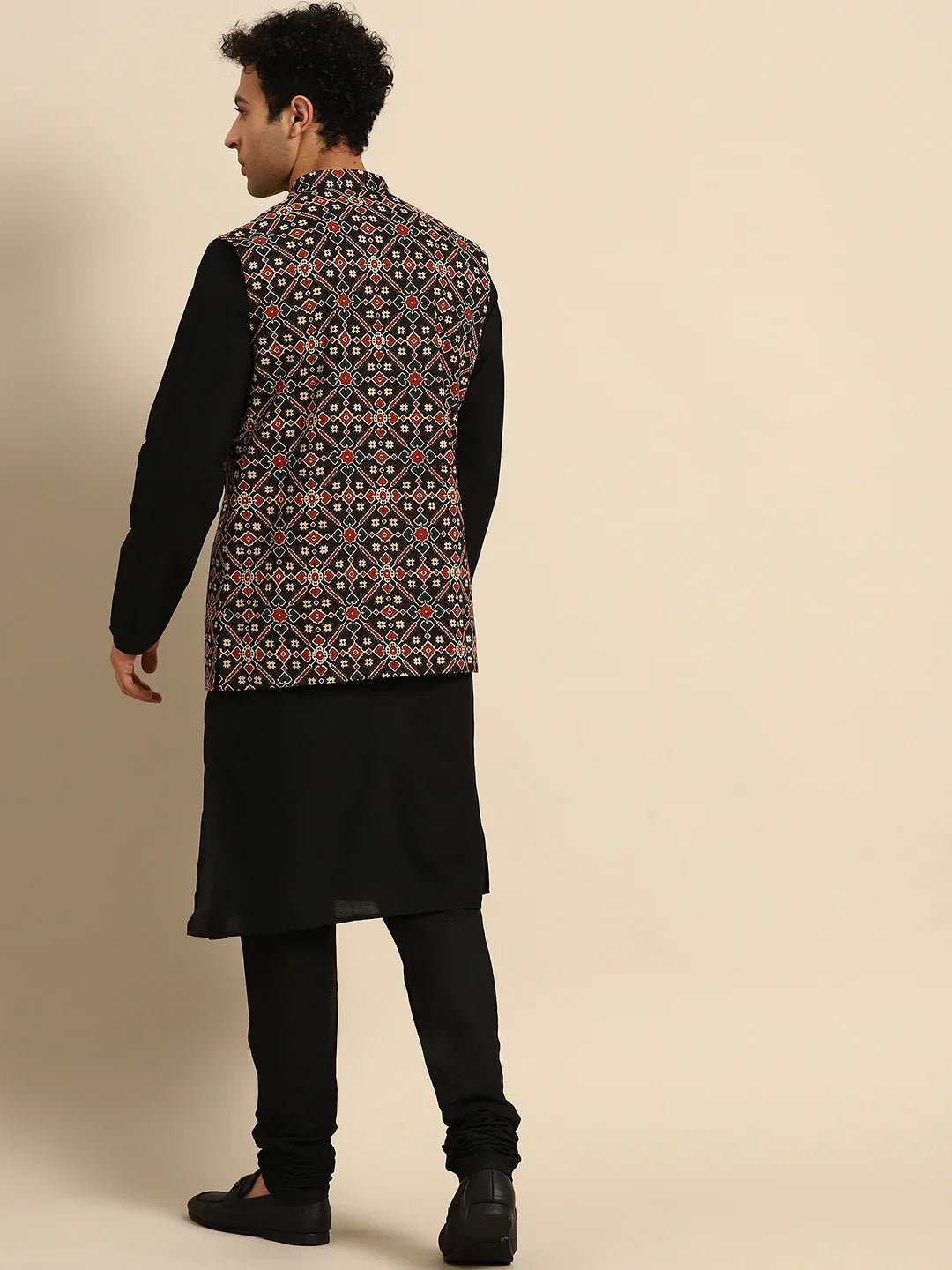 Riwaaz Kurta's Black And Red  Printed Jacket And Kurta Set For Men's